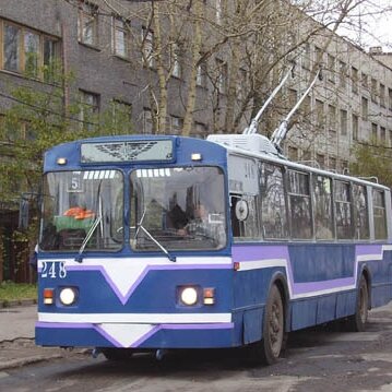 Частным фирмам предложили сократить количество автобусов, чтобы заменить их троллейбусами