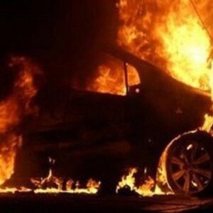 Очередная иномарка сгорела сегодня ночью в Петрозаводске