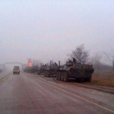 Украинская полиция развернула колонну БТР-ов