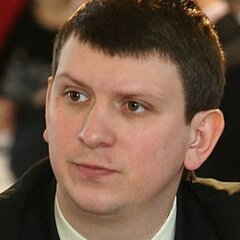 Олег Фокин сохранил должность спикера Петросовета
