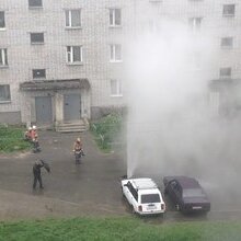 На улице Чапаева прорвало трубу