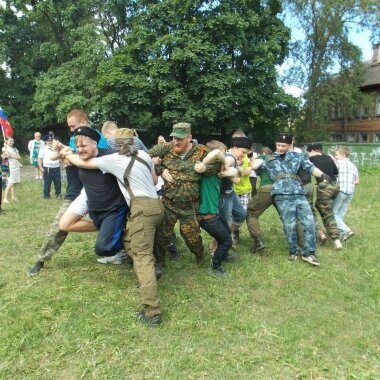 Казачьи забавы посредине Петрозаводска ФОТО