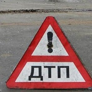 В Петрозаводске внедорожник сбил школьницу
