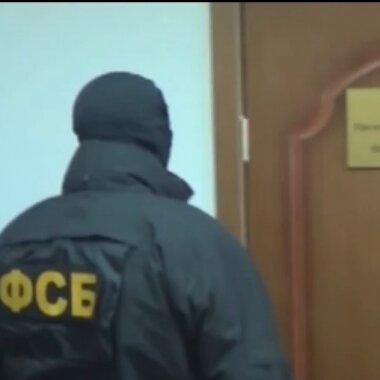 Видео того, как сегодня обыскивали Петросовет