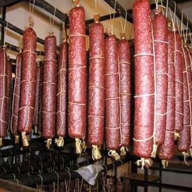Карельский мясокомбинат сдерживает рост цен на мясопродукты в регионе