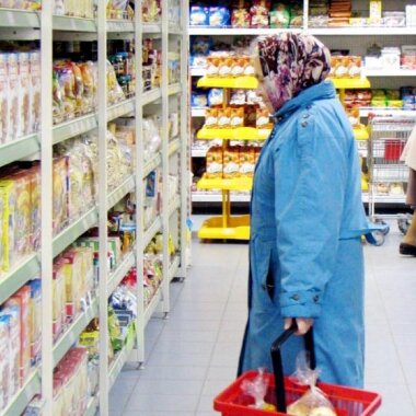 Продуктовым спекулянтам нужно дать по рукам!