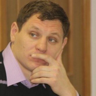 Депутат горсовета в Костомукше идет под суд за жестокое избиение человека