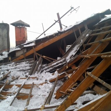 В Карелии рухнул дом, человека под завалами обнаружили случайно