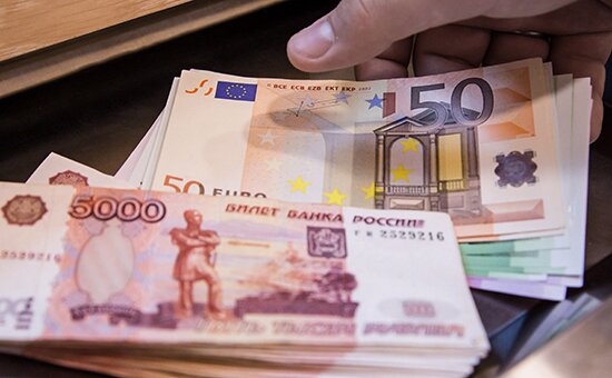 –абота отделени€ банка "¬“Ѕ 24" в азани