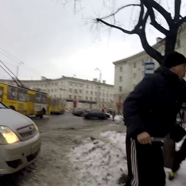 ДВИЖЕНИЕ «СТОПХАМ» ВЫЛОЖИЛО ВИДЕО НАПАДЕНИЯ НА АКТИВИСТОВ