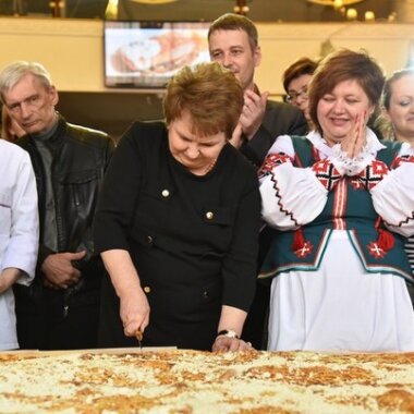 В ПЕТРОЗАВОДСКЕ ПРОШЕЛ ФЕСТИВАЛЬ «НАЦИОНАЛЬНАЯ КУХНЯ — КЛЮЧ К ДРУЖБЕ НАРОДОВ»